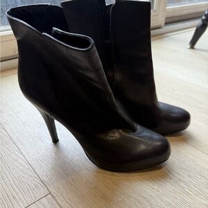 Nine West Elegant Black Heeled Boots
